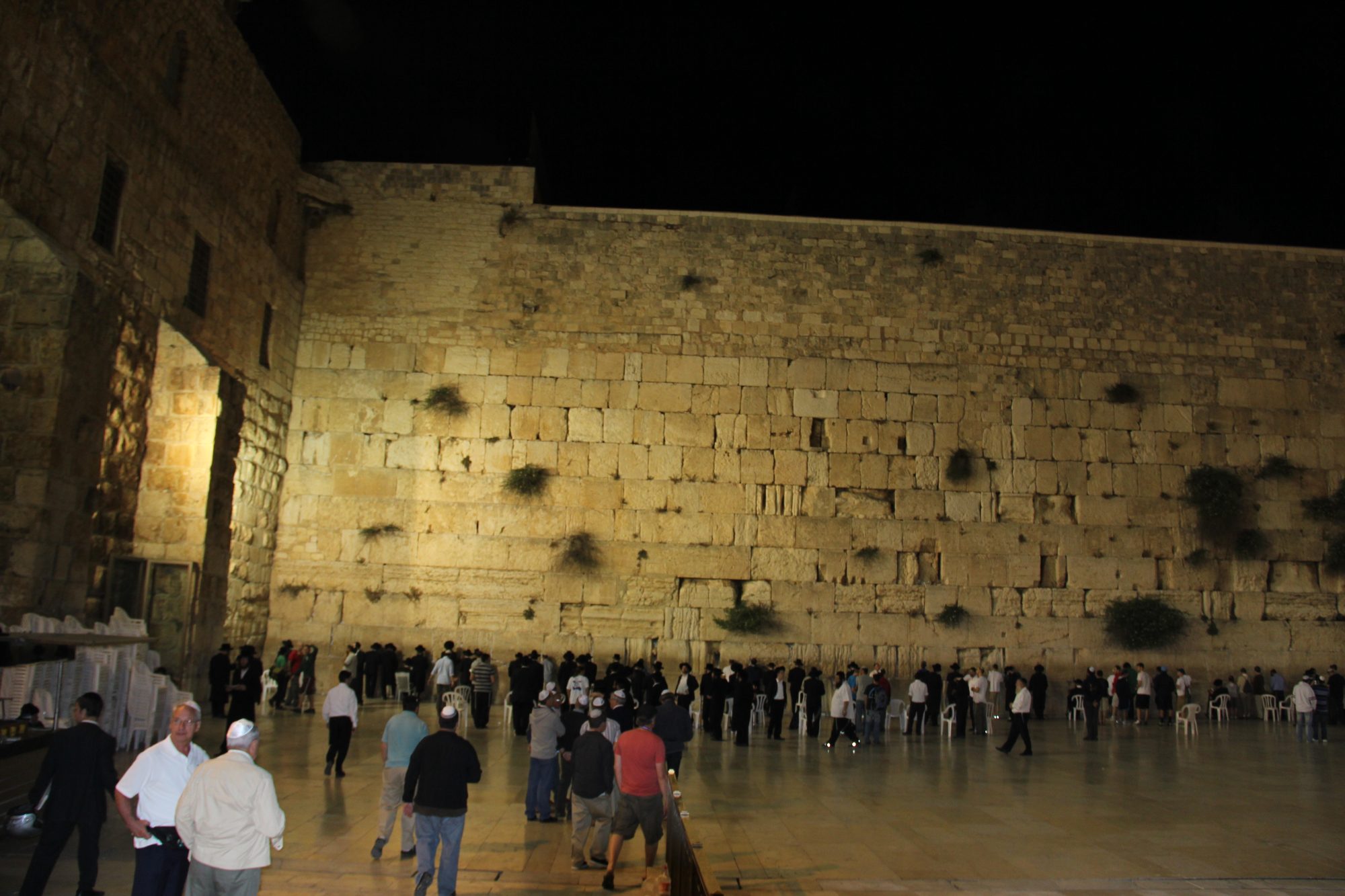 Western Wall and Rabbi's Tunnel 27