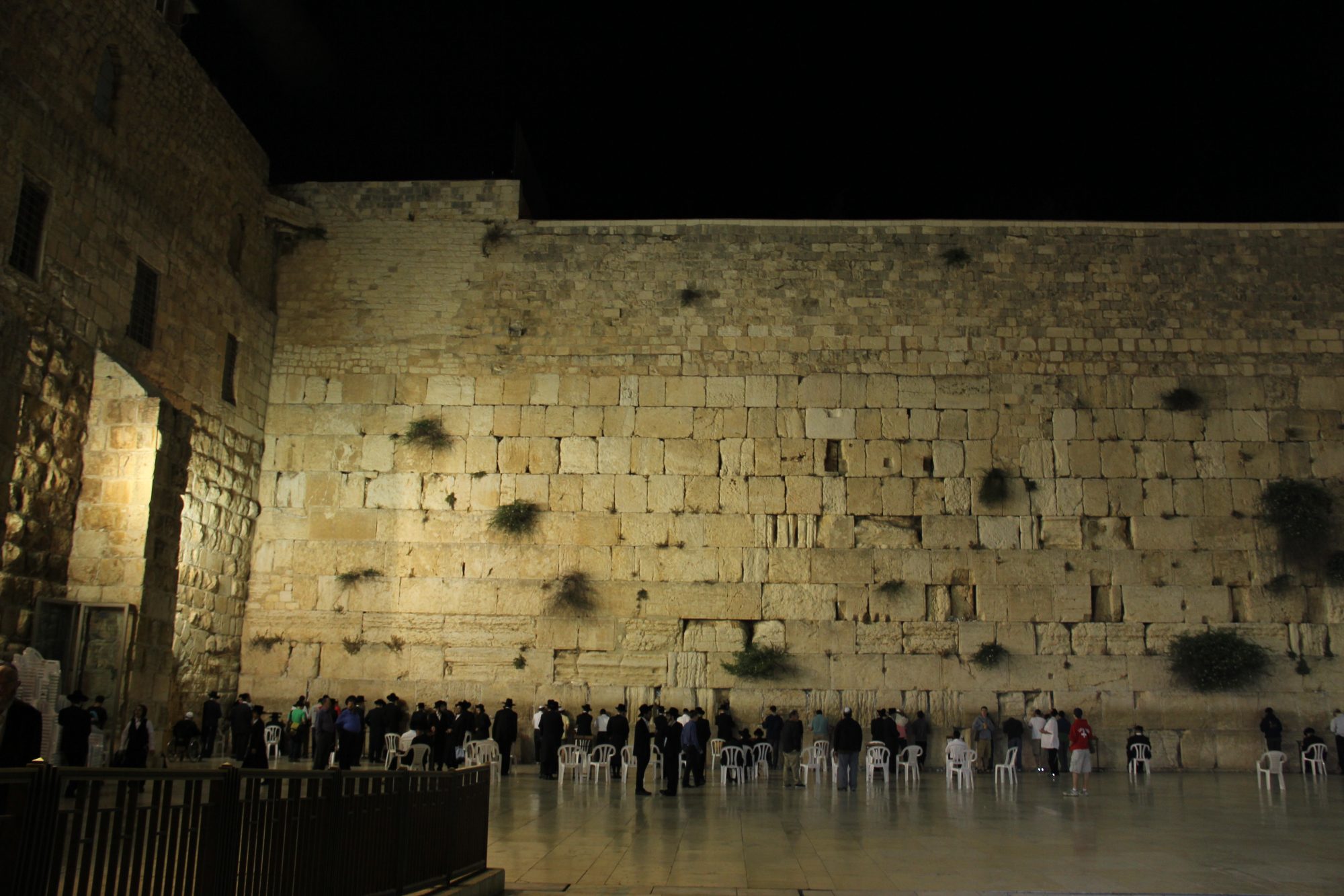 Western Wall and Rabbi's Tunnel 28