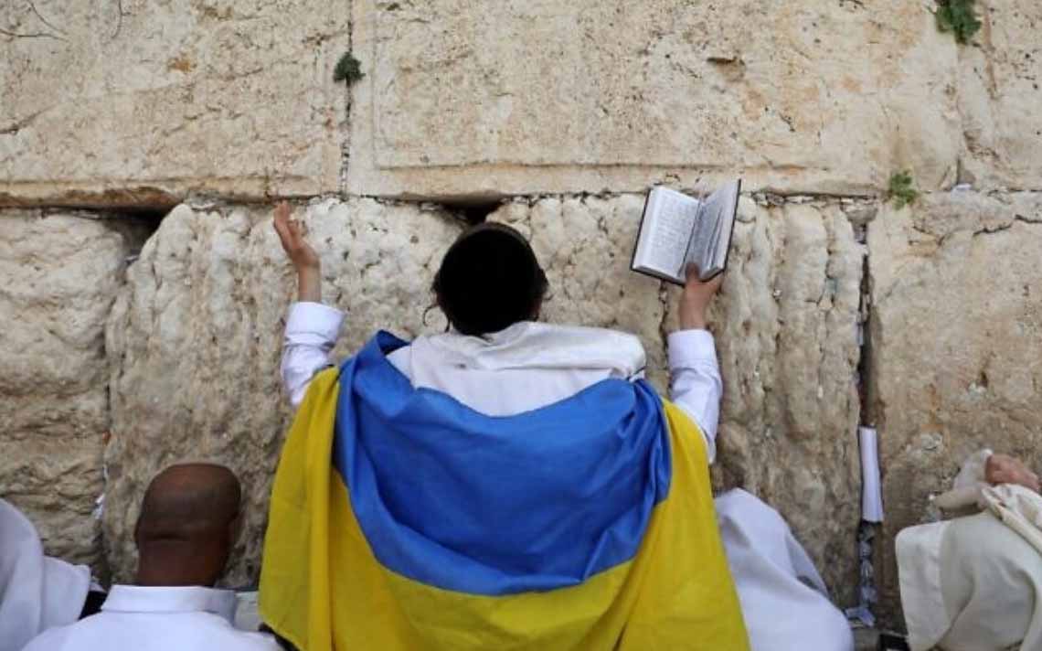 Western Wall and Rabbi's Tunnel 37