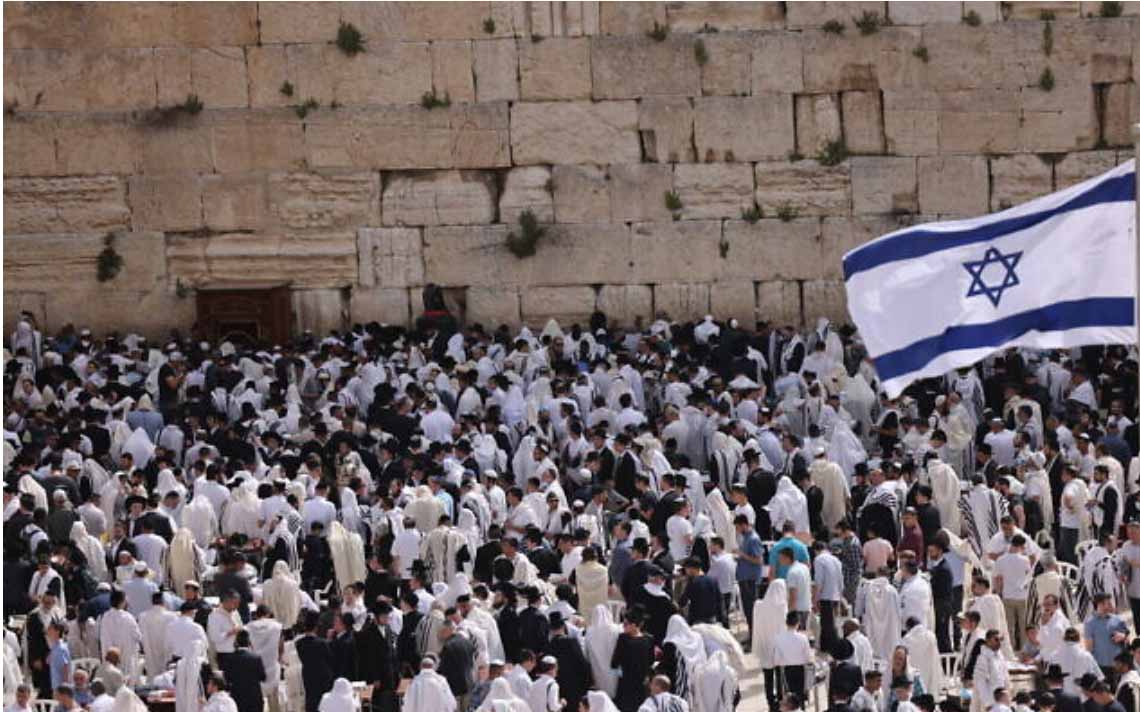 Western Wall and Rabbi's Tunnel 38