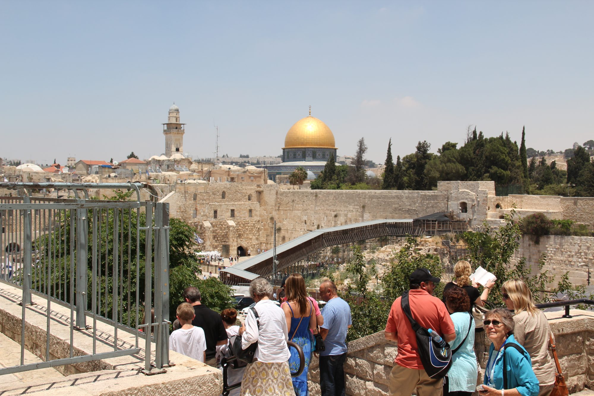 Western Wall and Rabbi's Tunnel 44