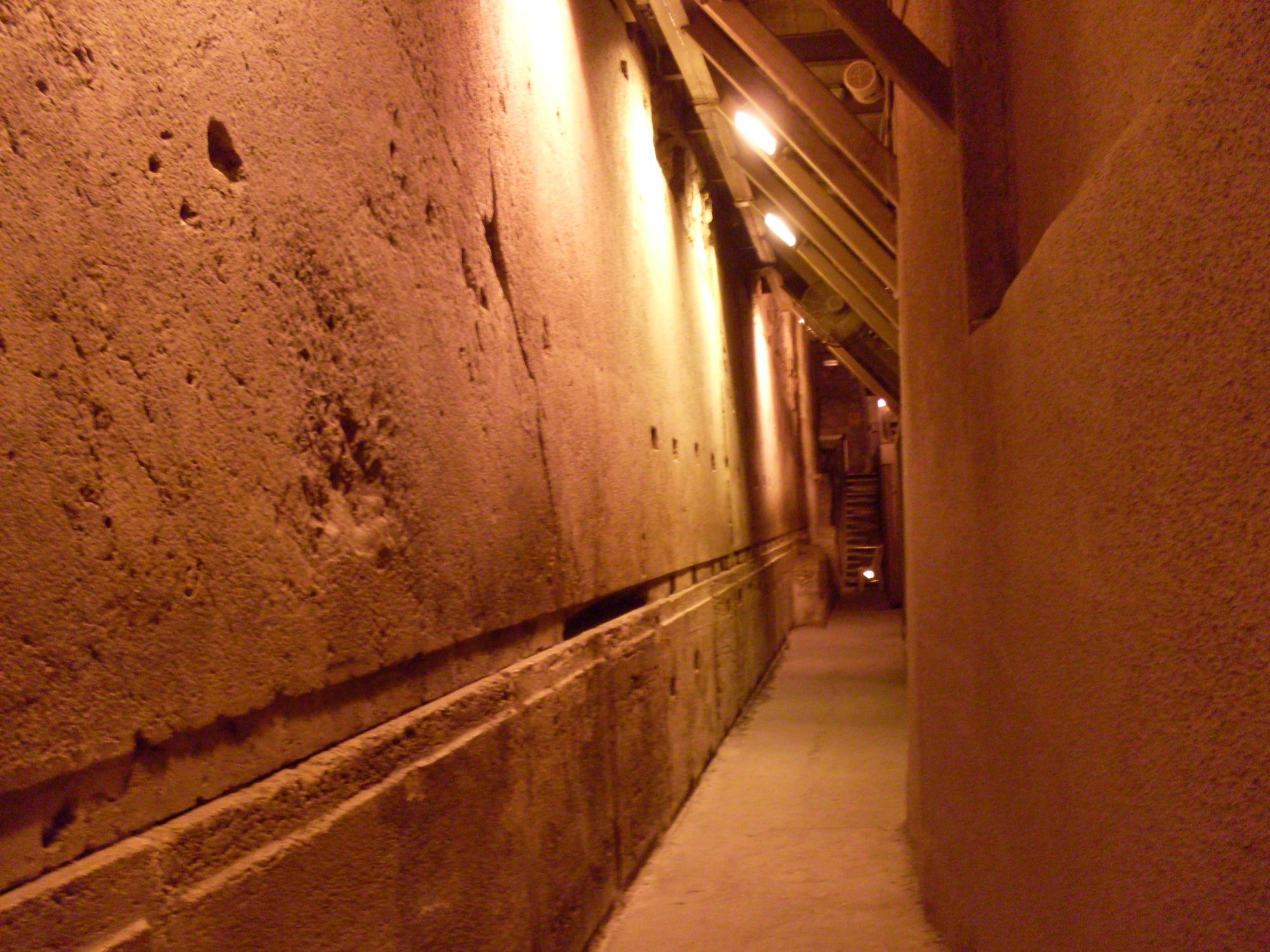 Western Wall and Rabbi's Tunnel 7