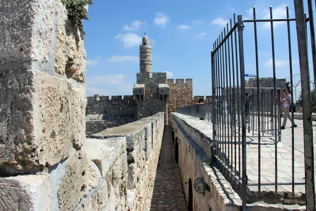 Ramparts Walk Citadel 17