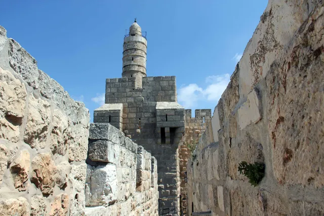 Ramparts Walk Citadel 13