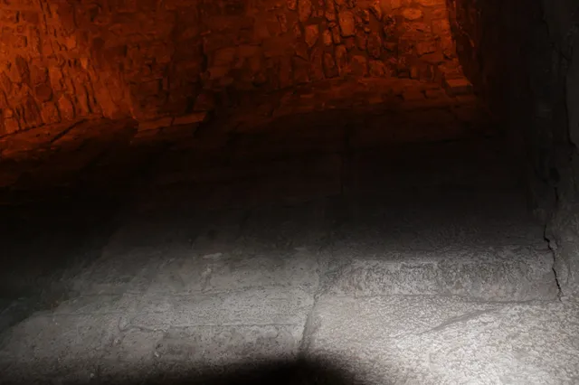 Western Wall and Rabbi's Tunnel 23
