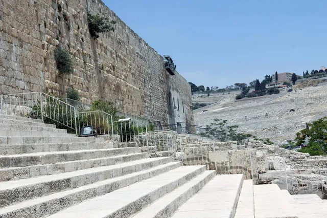 Southern Stairs Temple Mount 15